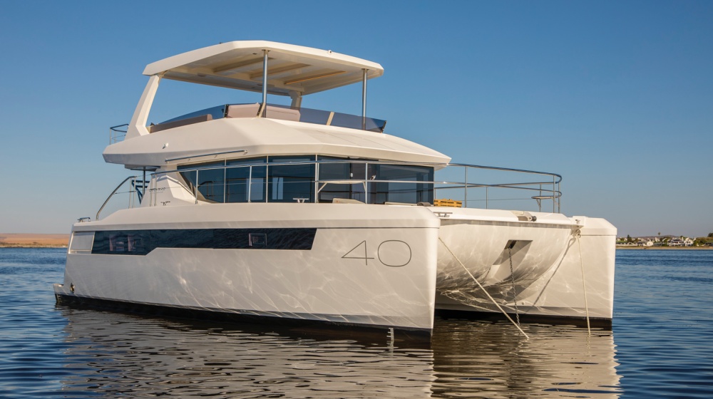 Leopard 40, fully crewed motor catamaran, luxury, spacious and fast